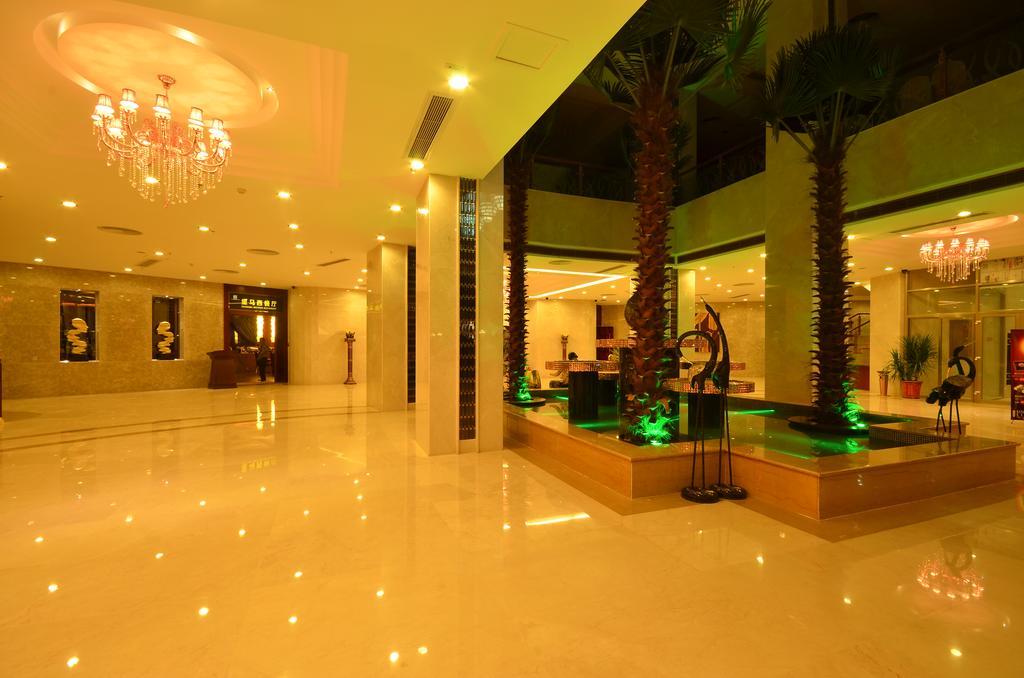Huangma Holiday Hotel Хайкоу Экстерьер фото