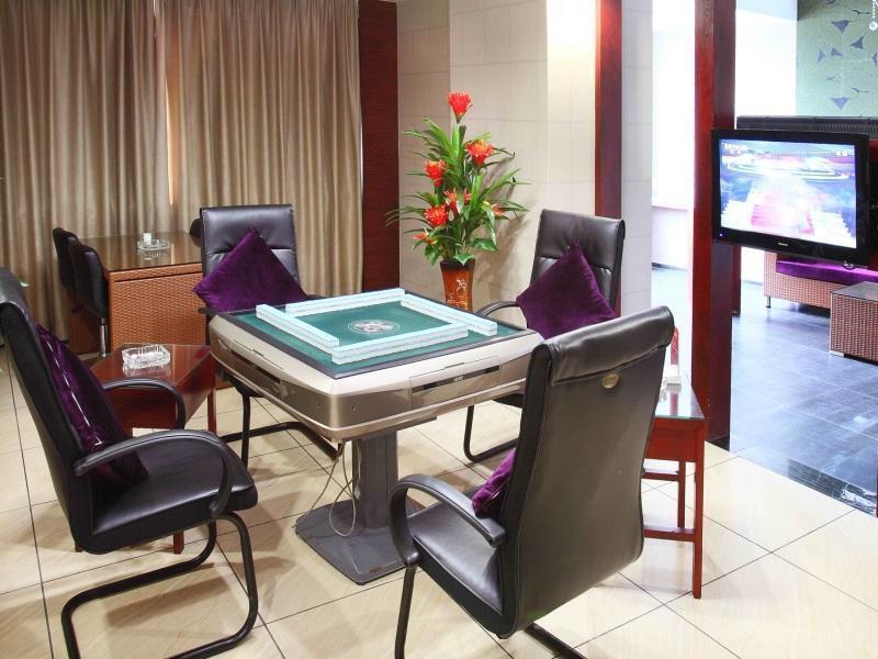 Huangma Holiday Hotel Хайкоу Экстерьер фото